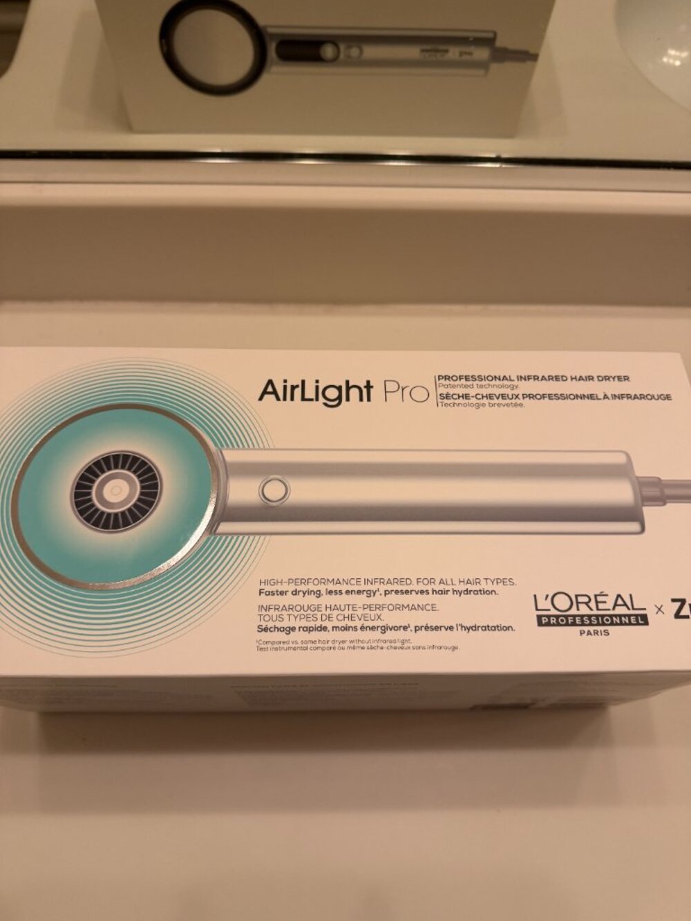 L’Oreal Professionnel x Zuvi - AirLight Pro (Infrared Tech) - Hair Dryer